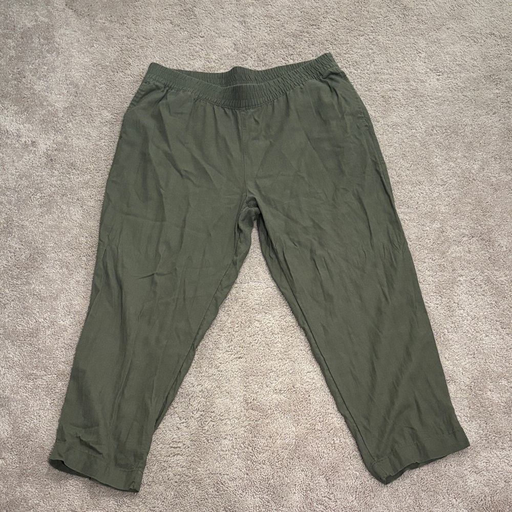 Old Navy Sage Green Straight-Leg Pants